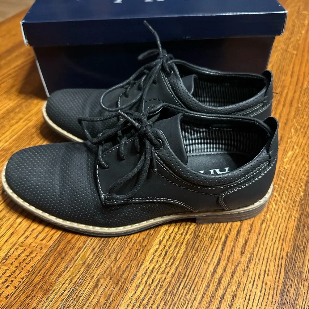 Ashford Hayes Black Kids Dress Shoes